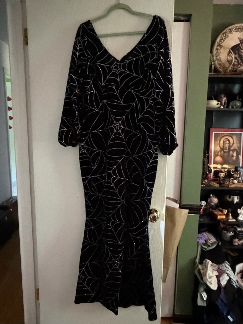 Collectif spiderweb gown - Picture 3 of 6
